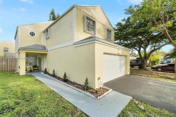 Catalina West, 22305 SW 101st Ave Rd, Cutler Bay, Florida 33190, image 1