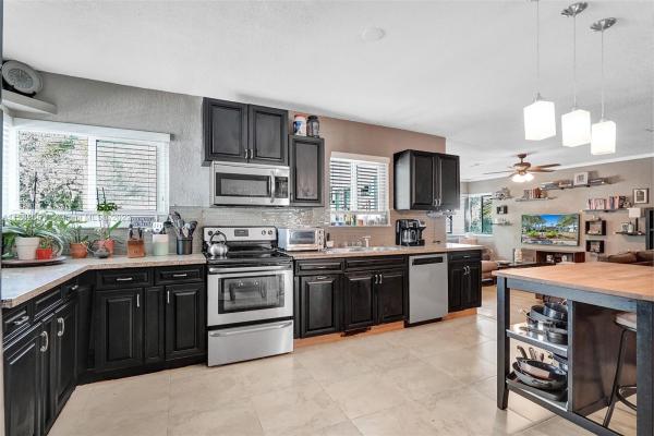 Hollywood South Side, 1918 Funston St, Hollywood, Florida 33020, image 2