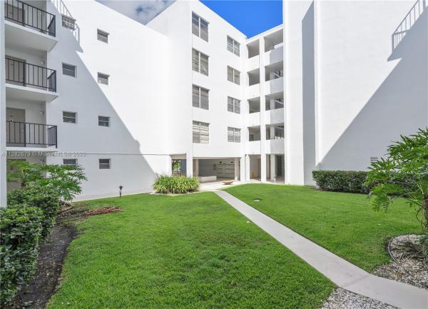 Plantation Royal, 6923 Cypress Rd #B25, Plantation, Florida 33317, image 1
