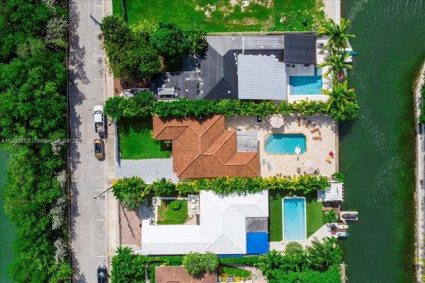 Kerr & Williams, 7610 Bayside Ln, Miami Beach, Florida 33141, image 1