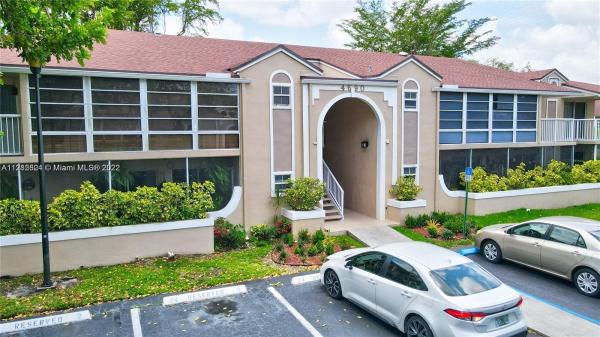 Doral Park Country Club Villas, 4640 NW 102nd Ave #101, Doral, Florida 33178, image 1