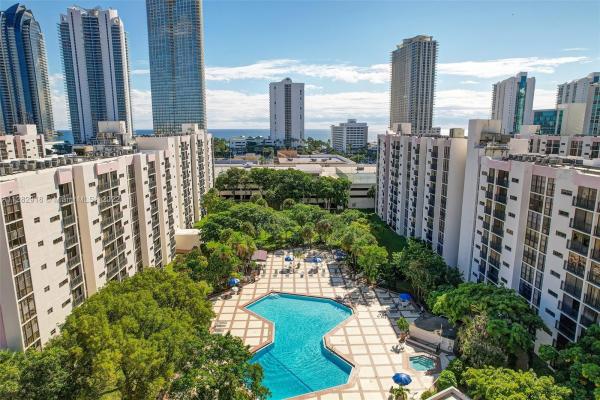 Plaza Of The Americas, 17021 N Bay Rd #602, Sunny Isles Beach, Florida 33160, image 2