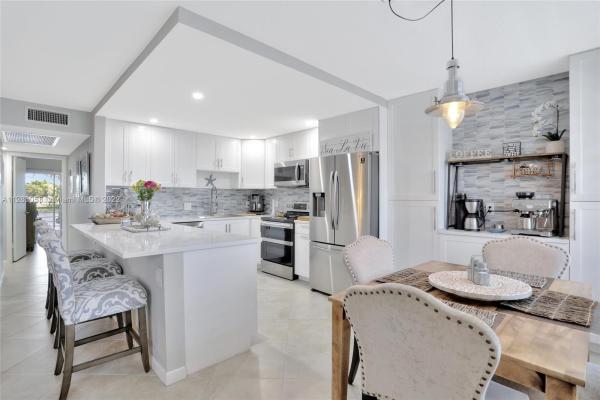 Farnham, 2026 Farnham O, Deerfield Beach, Florida 33442, image 2
