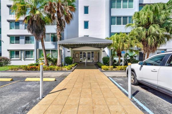 Summit Tower Of Dadeland, 9125 SW 77th Ave #503, Kendall, Florida 33156, image 1