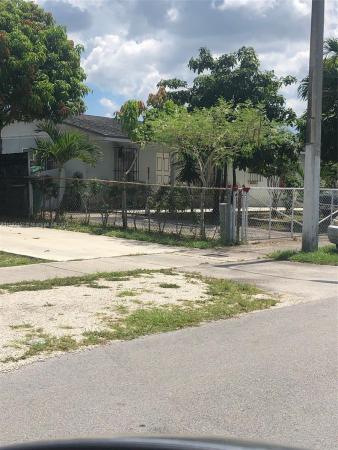 Carol City Gardens, 19921 NW 39th Ct, Miami Gardens, Florida 33055, image 2