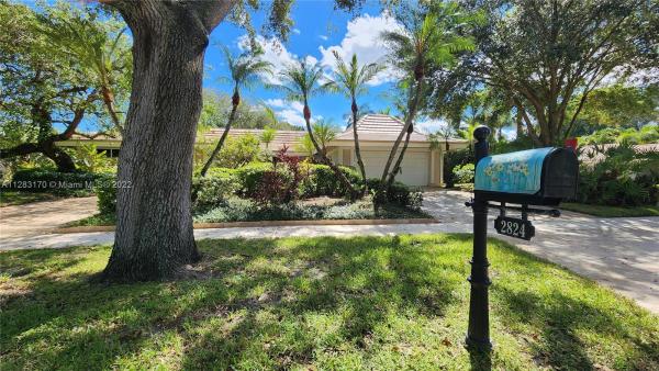 Boca Bath & Tennis Club, 2824 NW Banyan Boulevard Cir Nw, Boca Raton, Florida 33431, image 1