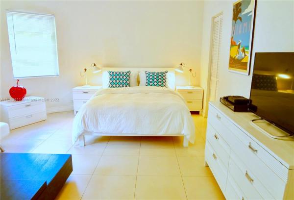 The Bayliss, 500 14th St #200, Miami Beach, Florida 33139, image 1