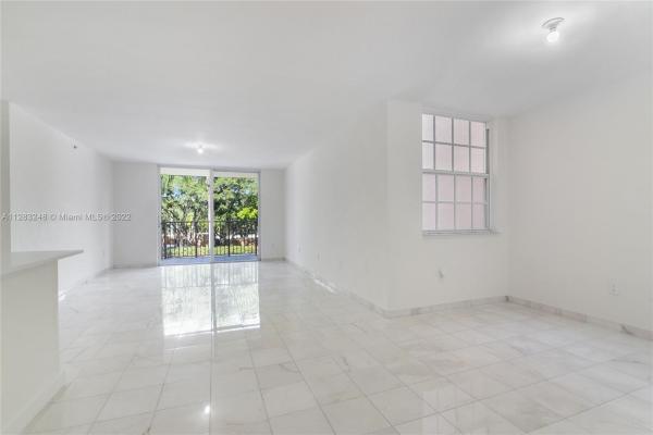 The Yacht Club At Aventura, 19801 E Country Club Dr #4207, Aventura, Florida 33180, image 2