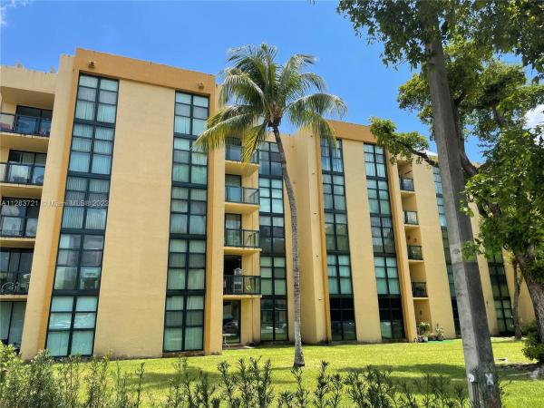 International Park, 11790 SW 18th St #118-3, Tamiami, Florida 33175, image 2