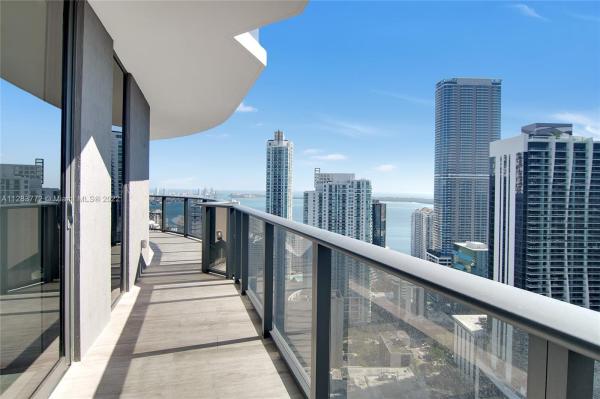 Brickell Heights East, 45 SW 9th St #4003, Miami, Florida 33130, image 2