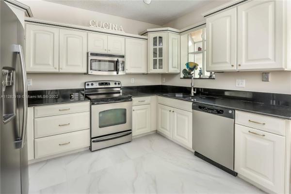 West Lake Village, 1081 River Birch St, Hollywood, Florida 33019, image 2