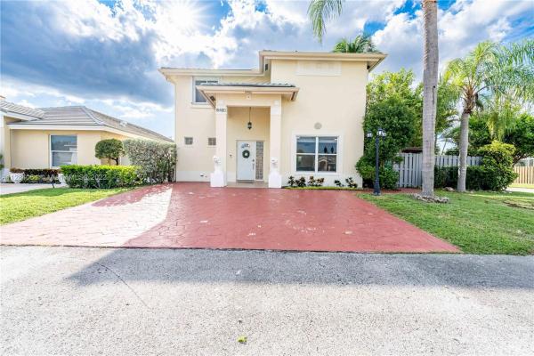 Monterrey, 18480 NW 56th Ave, Miami Gardens, Florida 33055, image 2