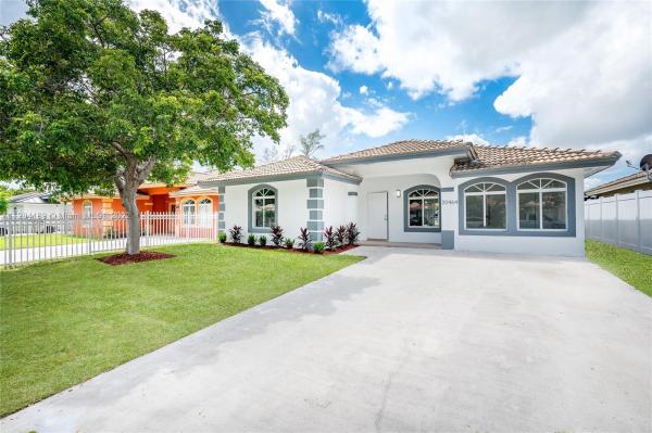 Lake Lucerne, 20464 NW 19th Ave, Miami Gardens, Florida 33056, image 2
