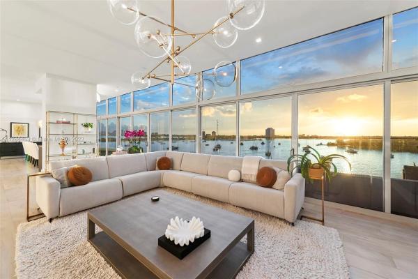 Space 01, 7934 West Dr #501, North Bay Village, Florida 33141, image 1