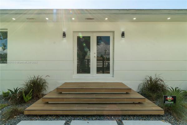 Brickell Estates, 2401 SW 9th Ave, Miami, Florida 33129, image 2