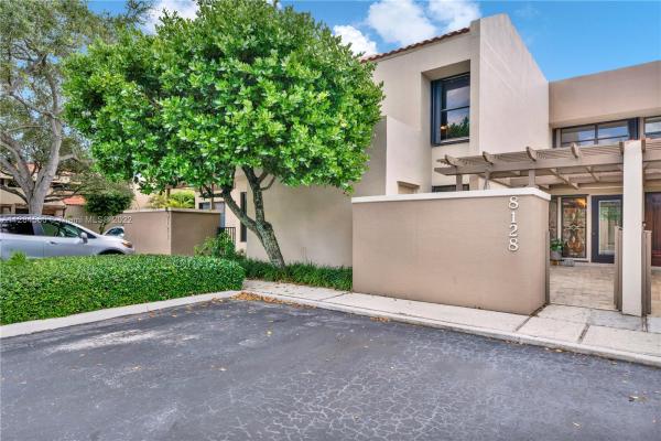 Dadeland Walk, 8128 SW 87th Ter 0, Kendall, Florida 33143, image 1