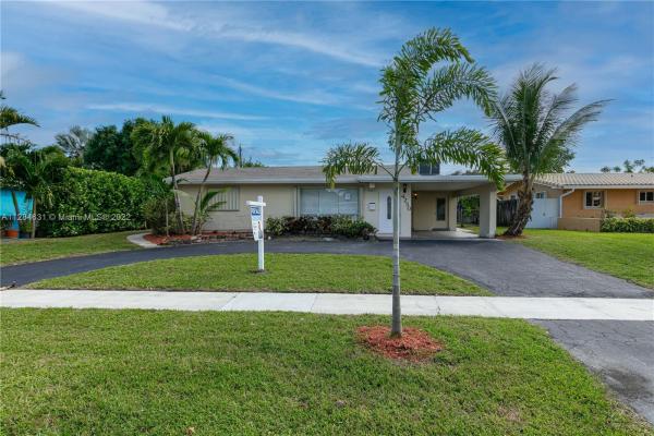 Edgefield, 4250 NW 10th St, Coconut Creek, Florida 33066, image 1