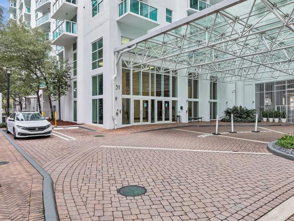 Brickell On The River North Tower, 31 SE 5th St #1209, Miami, Florida 33131, image 2