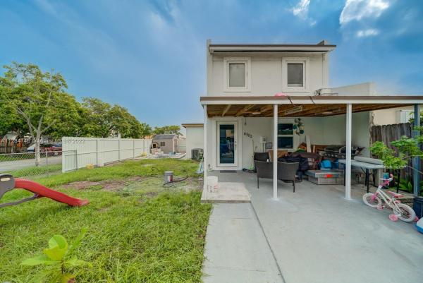 Kings Gardens, 4502 NW 194th St, Miami Gardens, Florida 33055, image 2