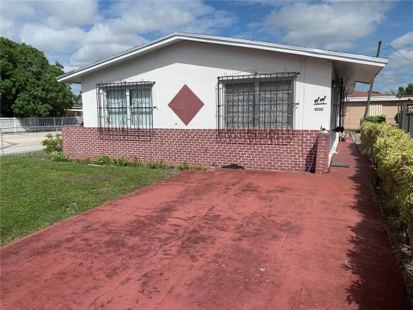 Churchill Downs, 4095 E 2nd Ave, Hialeah, Florida 33013, image 1