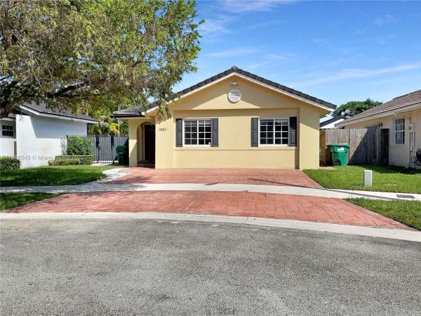 Bird Estates, 13283 SW 39th Ter, Tamiami, Florida 33175, image 1