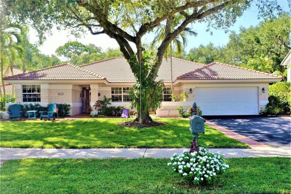 9911 SW 23rd St, Davie, Florida 33324, image 2