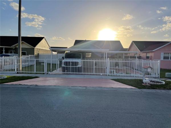 Leslie Patio Homes, 20310 NW 35th Ave, Miami Gardens, Florida 33056, image 1