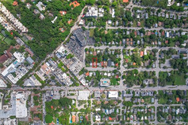 De Hedouvilles, 3220 Thomas Ave, Miami, Florida 33133, image 1