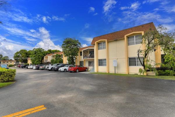 Lakewood Villas, 7823 Miller Dr #C207, Glenvar Heights, Florida 33155, image 1