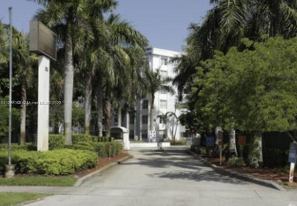 Montecarlo, 482 NW 165th St Rd #A106, Golden Glades, Florida 33169, image 2
