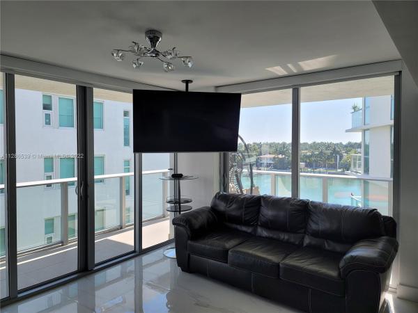 Peloro, 6620 Indian Creek Dr #501, Miami Beach, Florida 33141, image 1