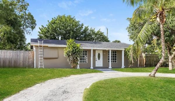 Flair, 4960 NW 16th Ct, Lauderhill, Florida 33313, image 2