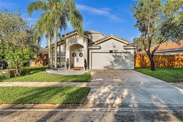 Walden Lake, 142 SW 204th Ave, Pembroke Pines, Florida 33029, image 1
