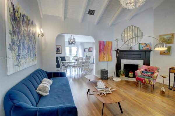 New Shenandoah, 2100 SW 24th St, Miami, Florida 33145, image 1