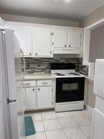 Sunrise Lakes 2, 8590 Sunrise Lakes Blvd #208, Sunrise, Florida 33322, image 1