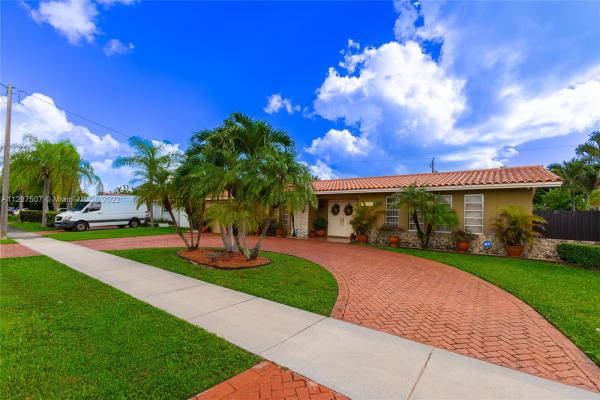Miller Heights, 4535 SW 89th Pl, Olympia Heights, Florida 33165, image 2