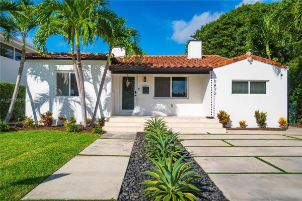 Altos Del Mar, 9472 Byron Ave, Surfside, Florida 33154, image 2