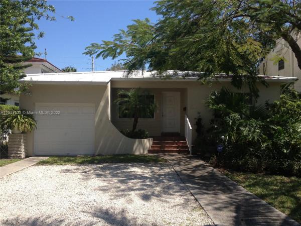Crystal Bluff, 3551 Crystal Ct, Miami, Florida 33133, image 2