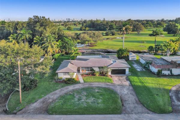 Central Golf Of Hollywood, 3212 Calle Largo Dr, Hollywood, Florida 33021, image 1
