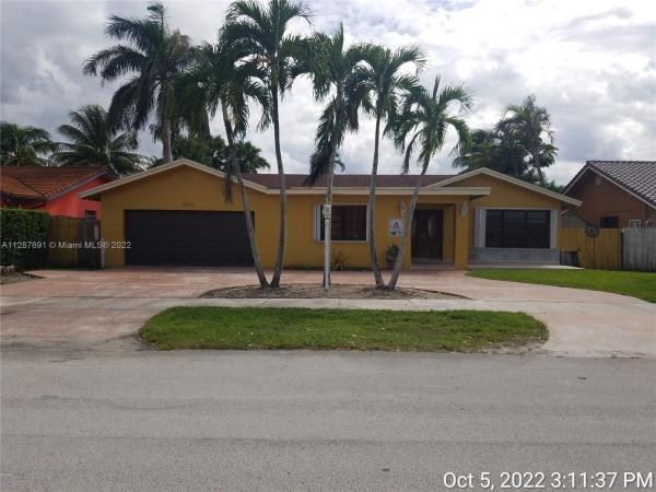 University Park East, 13320 SW 1st St, Tamiami, Florida 33184, image 1