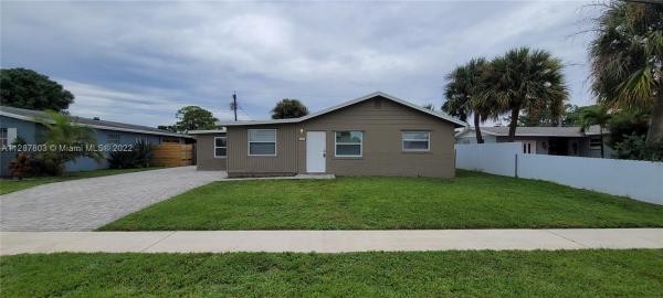 Royal Pines, 4907 Sunny Lane Ave, West Palm Beach, Florida 33415, image 1
