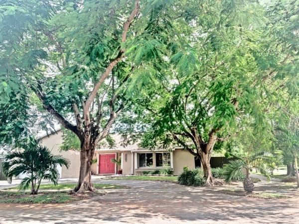 Shores Calusa, 11041 SW 139th Ave, The Hammocks, Florida 33186, image 1