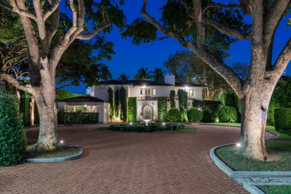 Flamingo Terrace, 3681 Flamingo Dr, Miami Beach, Florida 33140, image 1
