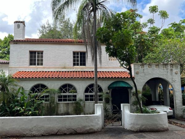 Granada, 419 S Alhambra Cir, Coral Gables, Florida 33134, image 2