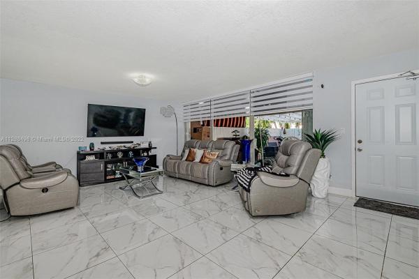 Treelane, 6376 SW 139th Ct, Kendale Lakes, Florida 33183, image 2