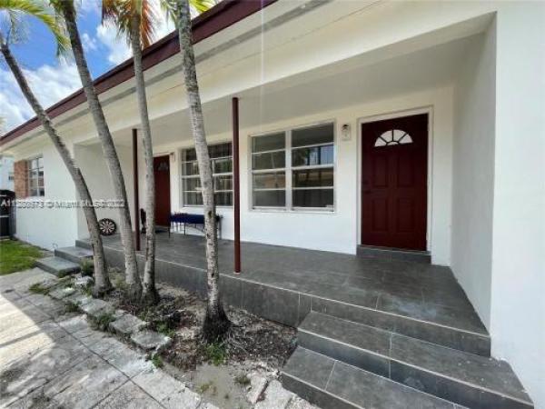 Oleta Terrace, 181 NE 168th St, North Miami Beach, Florida 33162, image 1