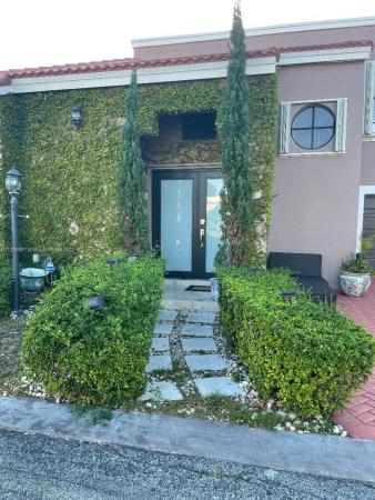 Poinciana Pointe, 471 SW 87th Ct, Fountainebleau, Florida 33174, image 1
