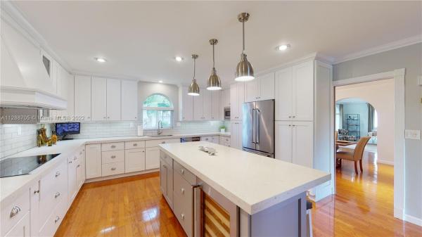 Colonial Palms Manor, 13705 SW 83rd Ct, Palmetto Bay, Florida 33158, image 1