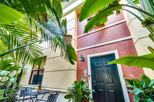 Puerta De Palmas, 888 Douglas Rd #119, Coral Gables, Florida 33134, image 2