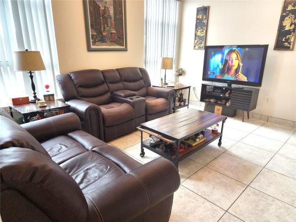 Royal Palms, 7400 W 20th Ave #418, Hialeah, Florida 33016, image 1